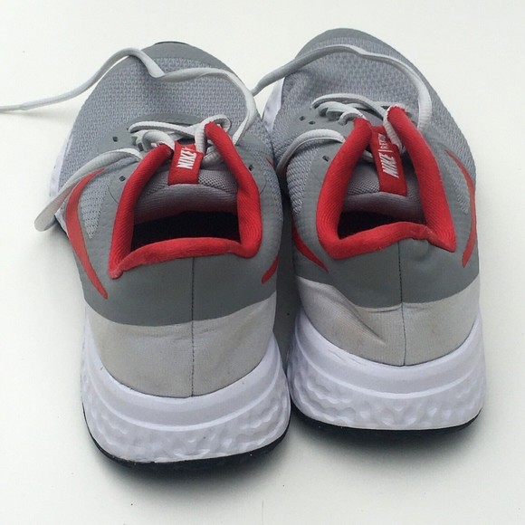 (GS) Nike Revolution 5 Low-Top Grey/Red BQ5671-013 Running Men's Sz 7 UK 6 Eu 40 - Picture 2 of 4